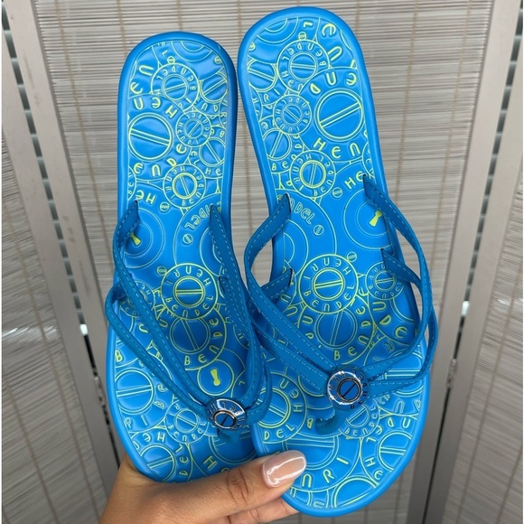 henri bendel Shoes - Henri Bendle Blue Flip Flops